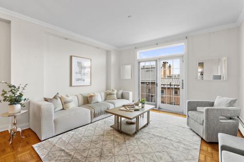 207 Shearwater Court West Jersey City NJ 07305