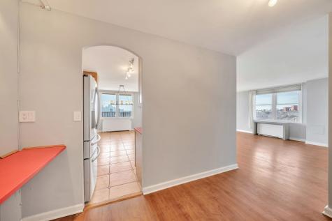 380 Mountain Road Union City NJ 07087