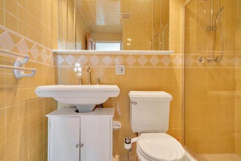 380 Mountain Road Union City NJ 07087