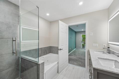 102 Abbie Court Guttenberg NJ 07093