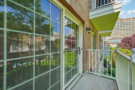 102 Abbie Court Guttenberg NJ 07093