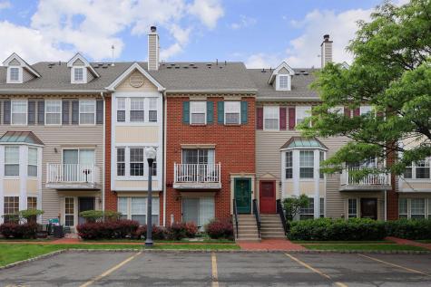 33 Dogwood Street Jersey City NJ 07305