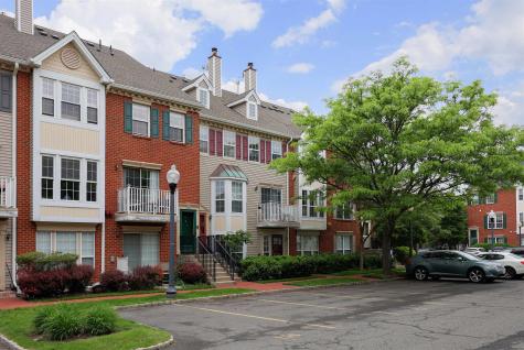 33 Dogwood Street Jersey City NJ 07305