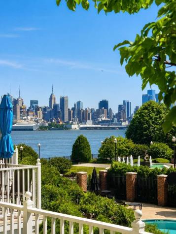 415 Newburgh Court West New York NJ 07093