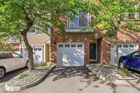 415 Newburgh Court West New York NJ 07093