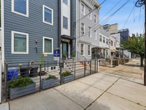 22 Lincoln Street Jersey City NJ 07307