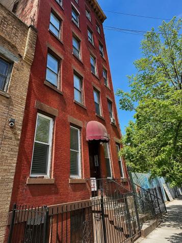 207 15th Street Jersey City NJ 07302