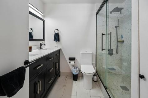 627 Harmon Cove Tower Secaucus NJ 07094