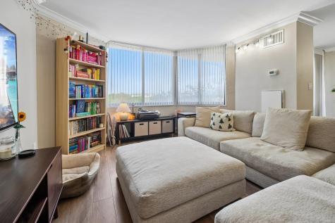 627 Harmon Cove Tower Secaucus NJ 07094