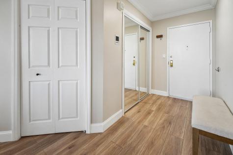 627 Harmon Cove Tower Secaucus NJ 07094