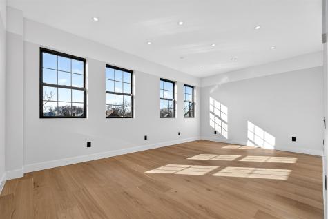 31 Bayview Avenue Jersey City NJ 07305