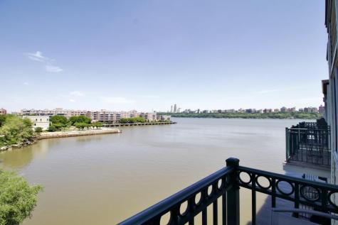 340 The Promenade Edgewater NJ 07020