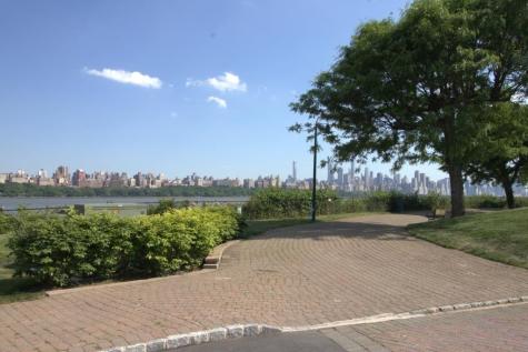340 The Promenade Edgewater NJ 07020
