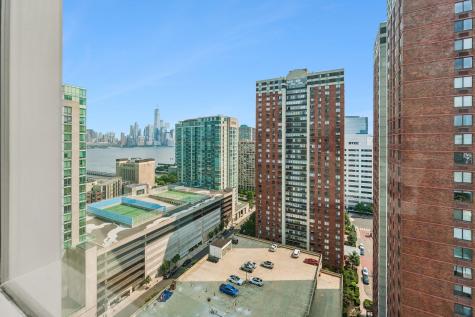 75 Park Lane South Jersey City NJ 07310