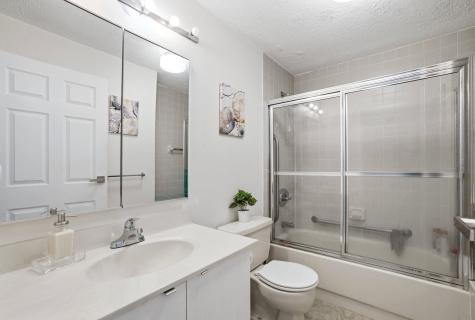 1633 Harmon Cove Tower Secaucus NJ 07094