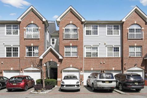 92 Lyon Court Jersey City NJ 07305