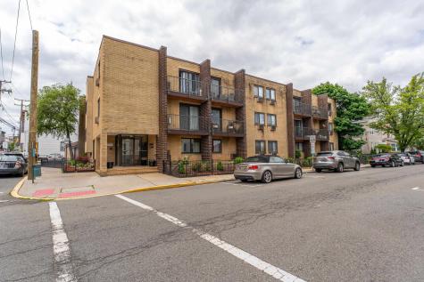 7117 Park Avenue North Bergen NJ 07047