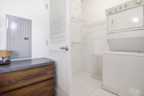 3 Greenwich Drive Jersey City NJ 07305