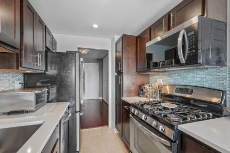 6600 Boulevard East West New York NJ 07093