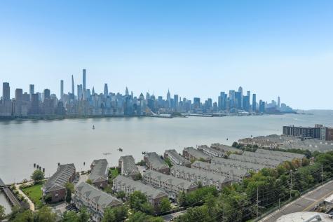 6600 Boulevard East West New York NJ 07093