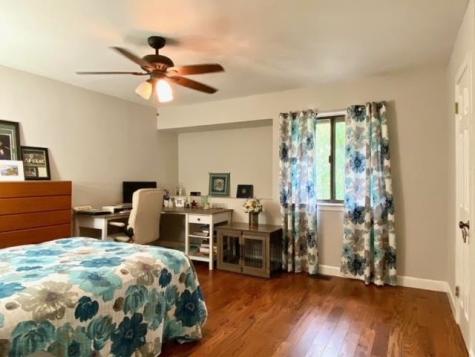 586 Sanderling Court Secaucus NJ 07094
