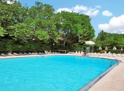 586 Sanderling Court Secaucus NJ 07094