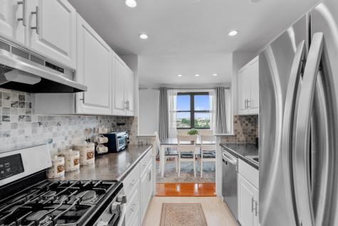 1225 Kennedy Boulevard Bayonne NJ 07002
