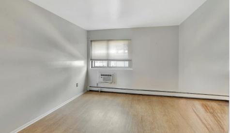 7117 Park Avenue North Bergen NJ 07047
