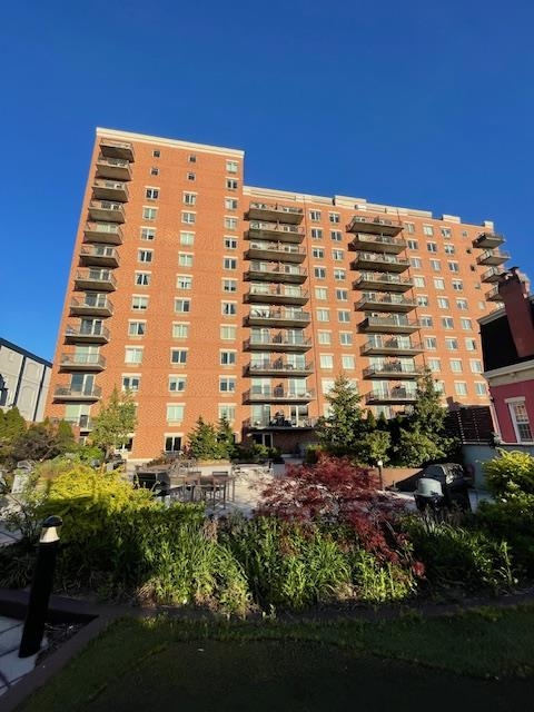 3312 Hudson Avenue Union City NJ 07087-6019