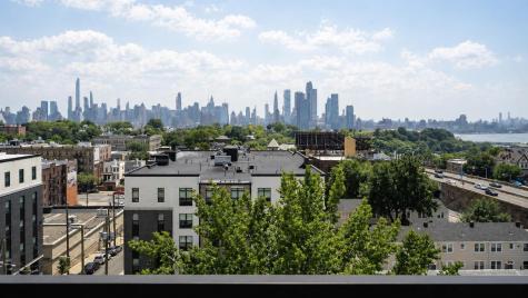 3312 Hudson Avenue Union City NJ 07087-6019