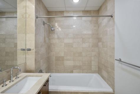 4 Beacon Way Jersey City NJ 07304