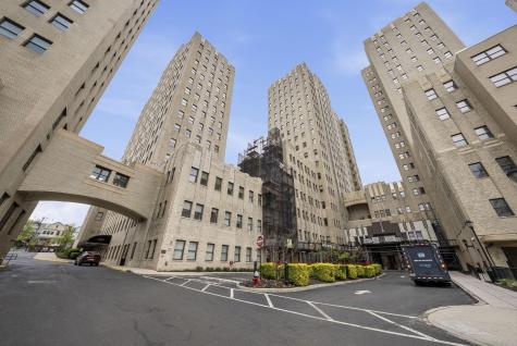 4 Beacon Way Jersey City NJ 07304
