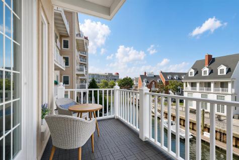 203 Shearwater Court West Jersey City NJ 07305
