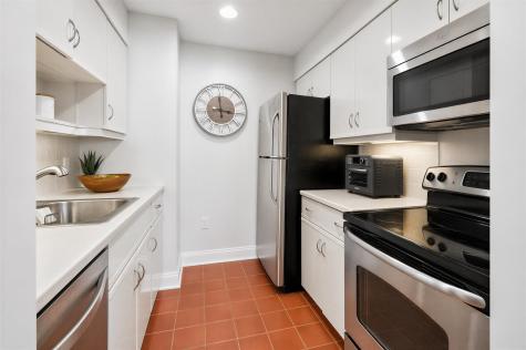 203 Shearwater Court West Jersey City NJ 07305