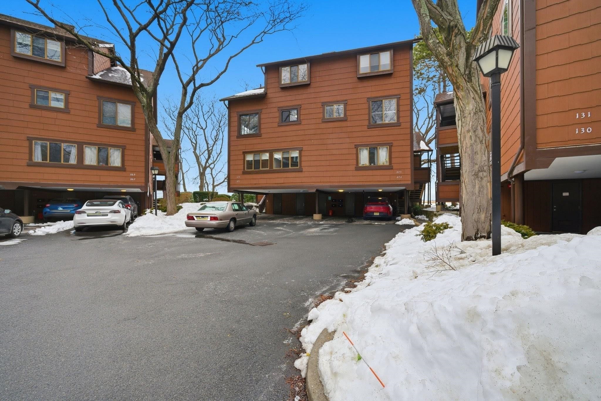274 Sunset Key Secaucus NJ 07094