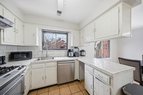 274 Sunset Key Secaucus NJ 07094