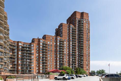 418 Harmon Cove Tower Secaucus NJ 07094