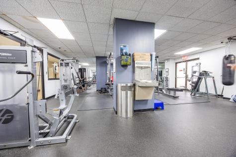 418 Harmon Cove Tower Secaucus NJ 07094