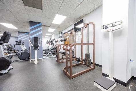 418 Harmon Cove Tower Secaucus NJ 07094
