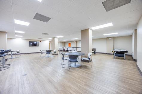 418 Harmon Cove Tower Secaucus NJ 07094