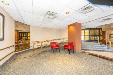 418 Harmon Cove Tower Secaucus NJ 07094