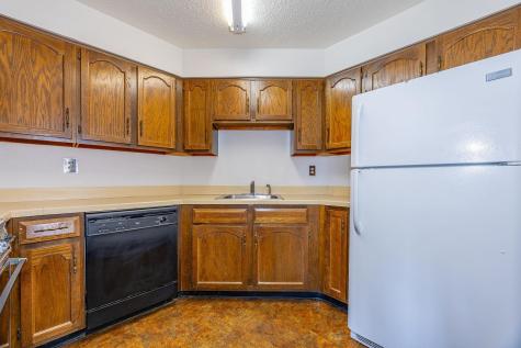 418 Harmon Cove Tower Secaucus NJ 07094