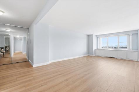 6600 Boulevard East West New York NJ 07093