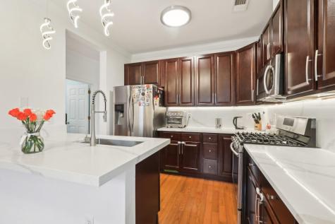 333 Oswego Court West New York NJ 07093