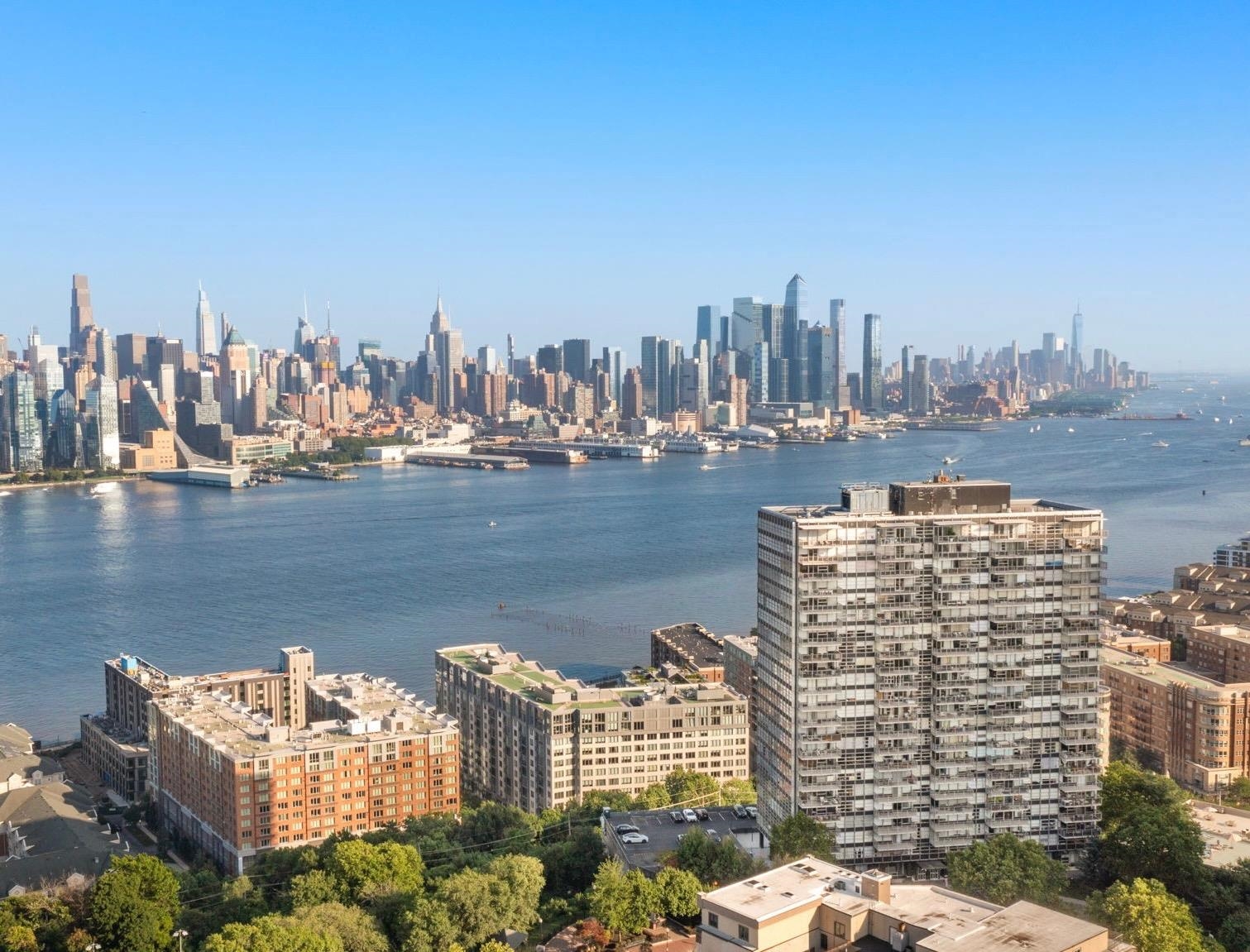 6050 Boulevard East West New York NJ 07093