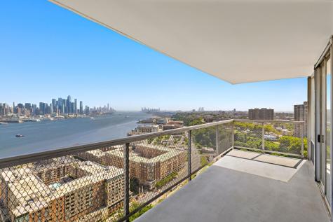 6050 Boulevard East West New York NJ 07093