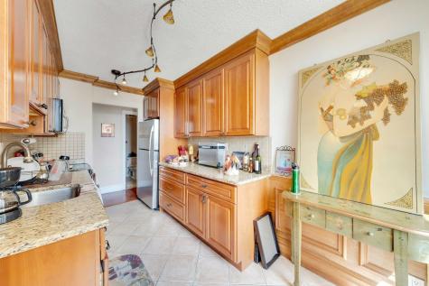 300 Winston Drive Cliffside Park NJ 07010