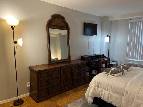 10 Huron Avenue Jersey City NJ 07306
