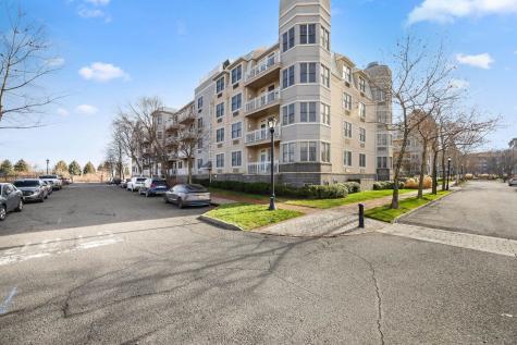 15 Enterprise Court Jersey City NJ 07305