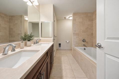 15 Enterprise Court Jersey City NJ 07305